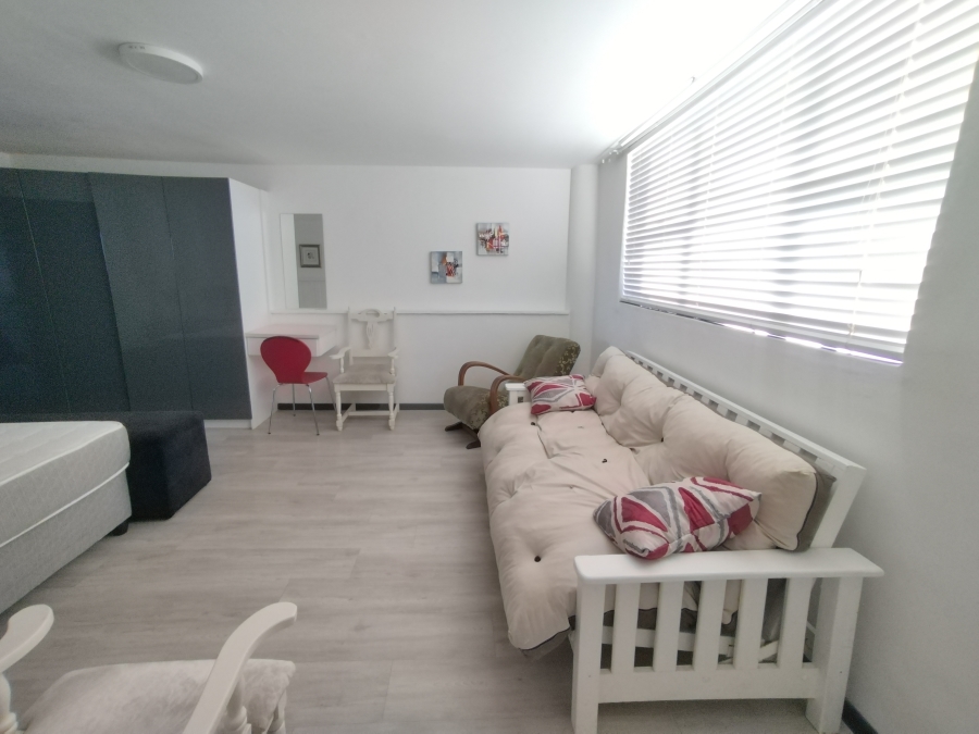 1 Bedroom Property for Sale in Villa Diamante Western Cape